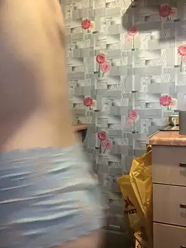 AnitaTenchi1 online show from 18, 12, 2025