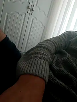 Snapshot of burak682 chatting on 1, 11, 2025 burak682 online show from 1, 11, 2025