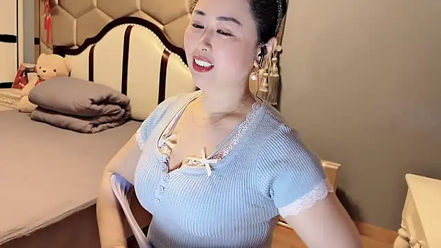 yaoyao22678 online show from 8, 4, 2026