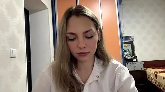 Snapshot of IlanaLafferty chatting on 11, 11, 2025 IlanaLafferty online show from 11, 11, 2025