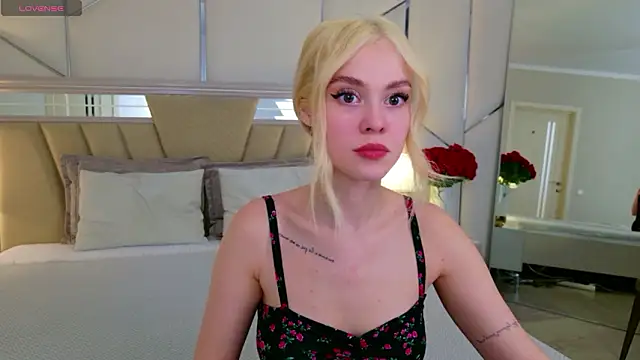 Rose Masson online show from 3, 2, 2026