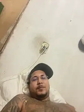 Snapshot of omascarado__ chatting on 30, 10, 2025 omascarado online show from 30, 10, 2025