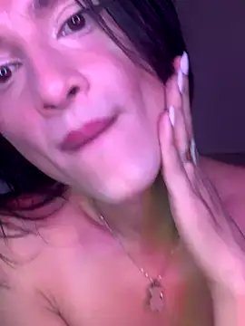 Snapshot of sara_ssofia chatting on 3, 11, 2025 sara ssofia online show from 3, 11, 2025