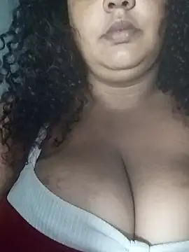 Snapshot of safirahot69 chatting on 6, 11, 2025 safirahot69 online show from 6, 11, 2025