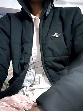 Snapshot of Hot-Rubyy chatting on 15, 12, 2025 Hot-Rubyy online show from 15, 12, 2025