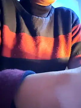 Snapshot of Hot-Rubyy chatting on 18, 12, 2025 Hot-Rubyy online show from 18, 12, 2025