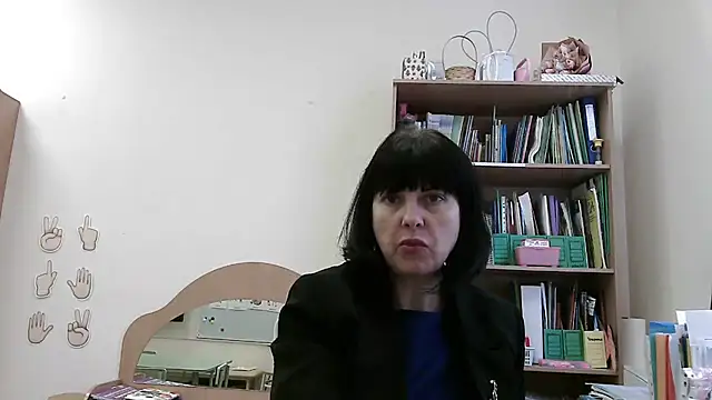Snapshot of Viknika chatting on 11, 11, 2025 Viknika online show from 11, 11, 2025