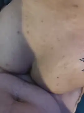 Snapshot of Lilianstf chatting on 4, 11, 2025 Lilianstf online show from 4, 11, 2025