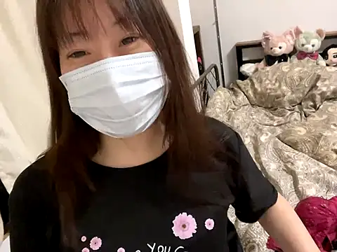 Snapshot of hitomi_desu chatting on 23, 12, 2025 hitomi desu online show from 23, 12, 2025