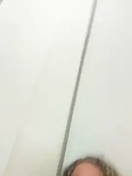 Snapshot of transnovata065 chatting on 23, 11, 2025 transnovata065 online show from 23, 11, 2025