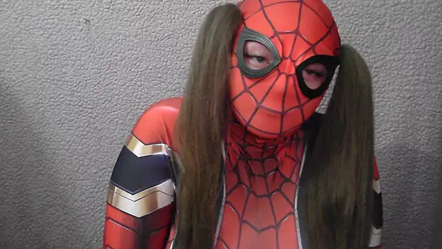 Snapshot of N3RDBURD chatting on 27, 10, 2025 N3RDBURD online show from 27, 10, 2025