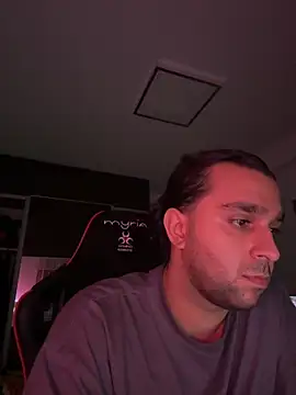 Snapshot of NNichox chatting on 30, 10, 2025 NNichox online show from 30, 10, 2025