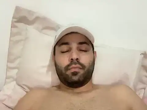 Snapshot of HotCamBR@xh chatting on 28, 10, 2025 HotCamBRxh online show from 28, 10, 2025