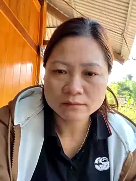 Snapshot of Nana_xinh chatting on 15, 11, 2025 Nana xinh online show from 15, 11, 2025