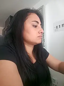 Snapshot of solandrea chatting on 28, 10, 2025 solandrea online show from 28, 10, 2025