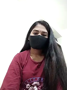 Green LaDY66 online show from 21, 12, 2025