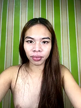 Snapshot of kierra_fox chatting on 4, 12, 2025 kierra fox online show from 4, 12, 2025