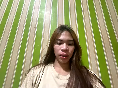 Snapshot of kierra_fox chatting on 5, 12, 2025 kierra fox online show from 5, 12, 2025