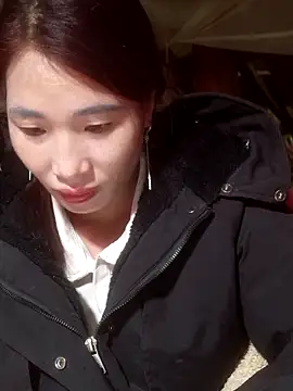 Snapshot of HGiasexy69 chatting on 17, 12, 2025 HGiasexy69 online show from 17, 12, 2025