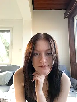 Snapshot of SweetAlice19 chatting on 10, 11, 2025 SweetAlice19 online show from 10, 11, 2025