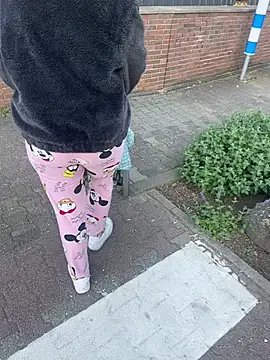 Teeny-Slut18 online show from 28, 4, 2026