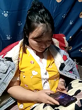 julybe online show from 26, 11, 2025