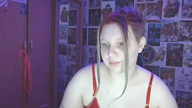 Snapshot of FoxPlayXX chatting on 5, 7, 2026 FoxPlayXX online show from 5, 7, 2026