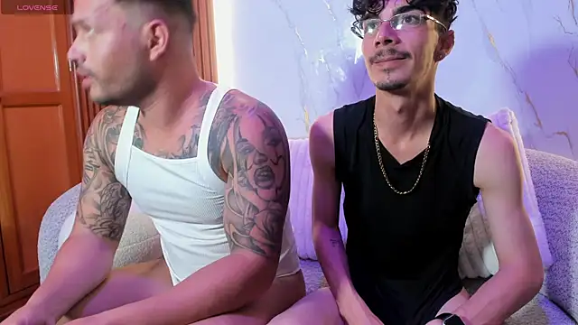 Snapshot of boysonfiree chatting on 29, 10, 2025 boysonfiree online show from 29, 10, 2025