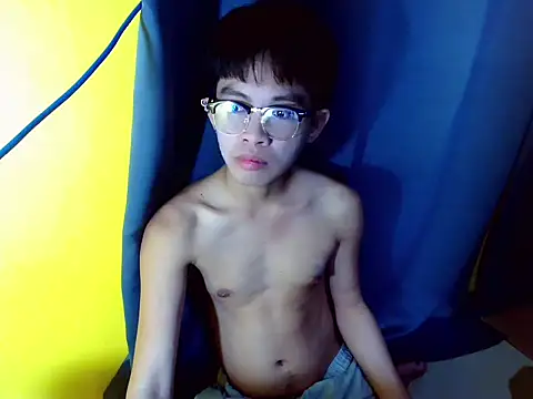 Snapshot of newcummersxx chatting on 19, 3, 2026 newcummersxx online show from 19, 3, 2026