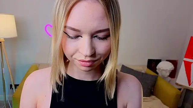 Snapshot of adellime chatting on 2, 11, 2025 adellime online show from 2, 11, 2025