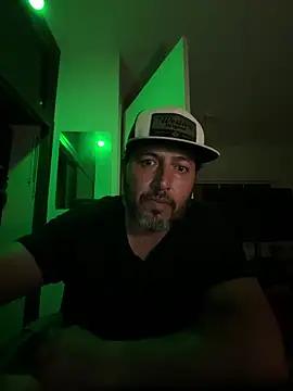 Snapshot of ezrah23 chatting on 12, 6, 2026 ezrah23 online show from 12, 6, 2026