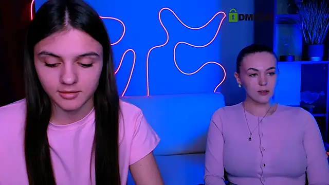 lisa dark  online show from 21, 4, 2026