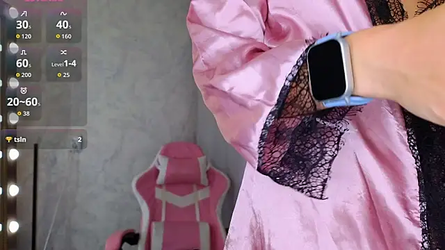 Snapshot of Lovelly_molly1 chatting on 30, 10, 2025 Lovelly molly1 online show from 30, 10, 2025