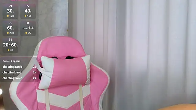 Snapshot of Lovelly_molly1 chatting on 2, 11, 2025 Lovelly molly1 online show from 2, 11, 2025