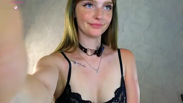 Lovelly molly1 online show from 14, 6, 2026