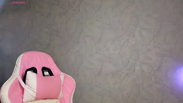 Lovelly molly1 online show from 28, 6, 2026