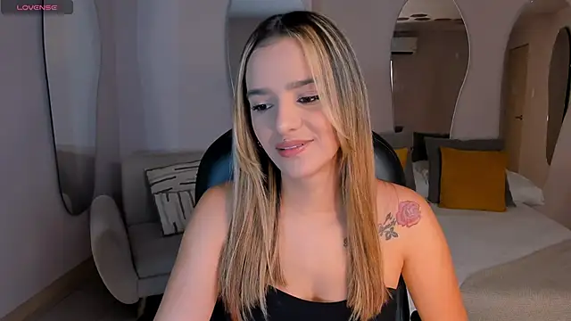 LaurentRosse1 online show from 15, 4, 2026