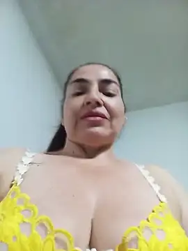 Snapshot of MaryRoze_ chatting on 3, 4, 2026 MaryRoze online show from 3, 4, 2026