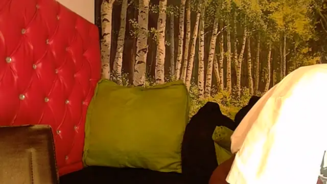 Lucile Carrie online show from 15, 7, 2026