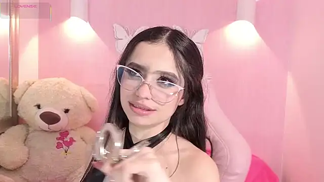 Snapshot of Little_arii chatting on 13, 2, 2026 Little arii online show from 13, 2, 2026