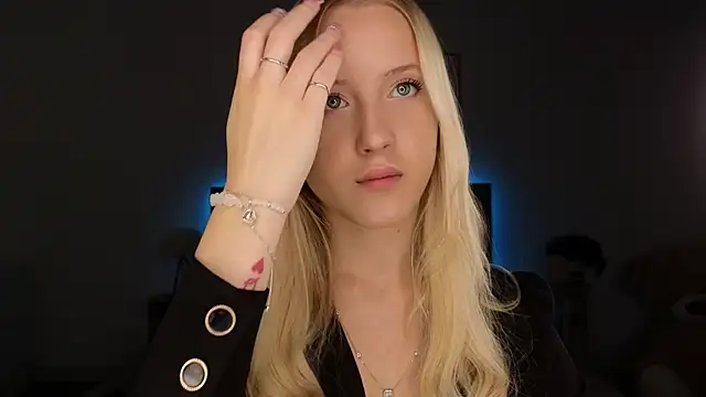 adele armass online show from 28, 3, 2026