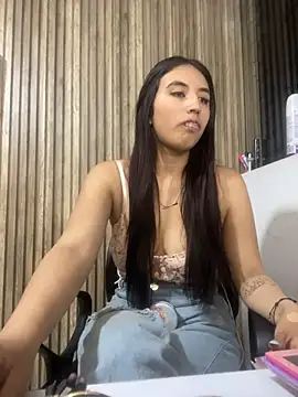 Valk submissive online show from 6, 3, 2026