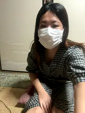 Snapshot of tsuk4s4_ chatting on 4, 11, 2025 tsuk4s4  online show from 4, 11, 2025