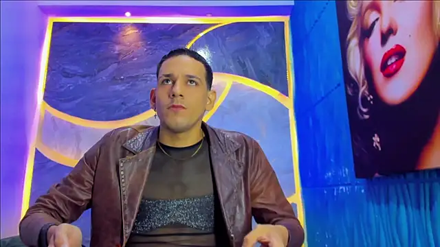 Snapshot of noah_deluxe chatting on 1, 11, 2025 noah deluxe online show from 1, 11, 2025