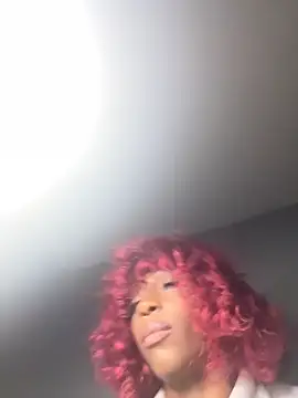 Snapshot of MadameMuse chatting on 2, 11, 2025 MadameMuse online show from 2, 11, 2025