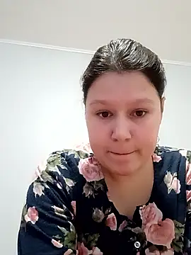 GlitterAuburn online show from 12, 1, 2026