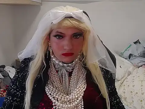 VanesaCrossic online show from 7, 5, 2026
