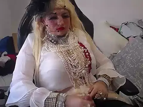 VanesaCrossic online show from 19, 5, 2026