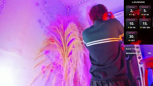 Leo Glow online show from 16, 1, 2026