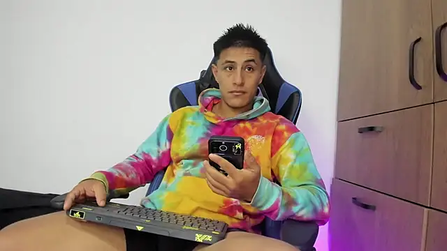 Snapshot of dorman_boy chatting on 15, 1, 2026 dorman boy online show from 15, 1, 2026